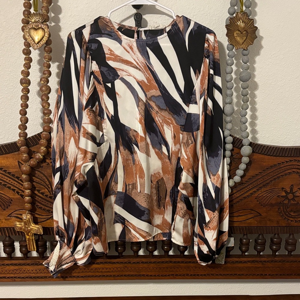 Entro Multicolor Abstract Blouse